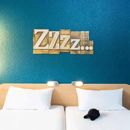 Ibis Budget Paris Porte De 2*