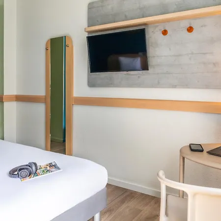 Ibis Budget Paris Porte De 2*