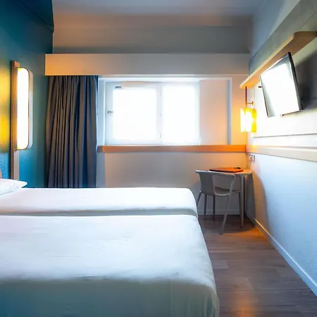 Ibis Budget Paris Porte De Ξενοδοχείο