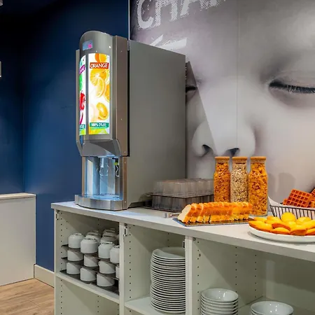 Ibis Budget Paris Porte De 2*