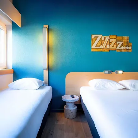 Ibis Budget Paris Porte De 2* פנטן