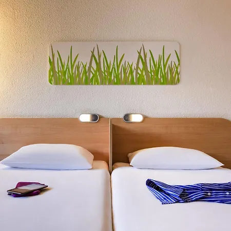 Hotel Ibis Budget Paris Porte De 2*