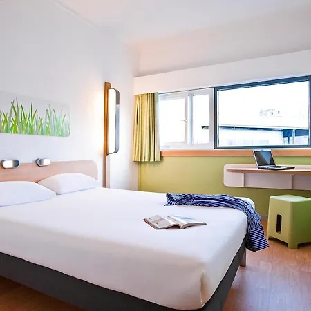 Otel Ibis Budget Paris Porte De 2*